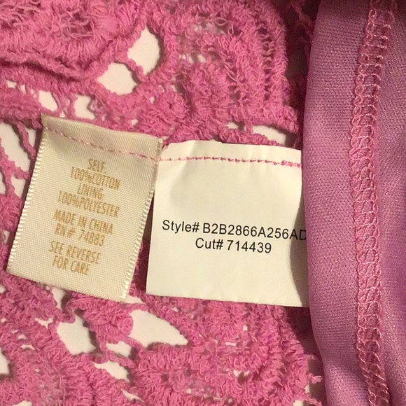 Pink crochet top short sleeves - Picture 3 of 4